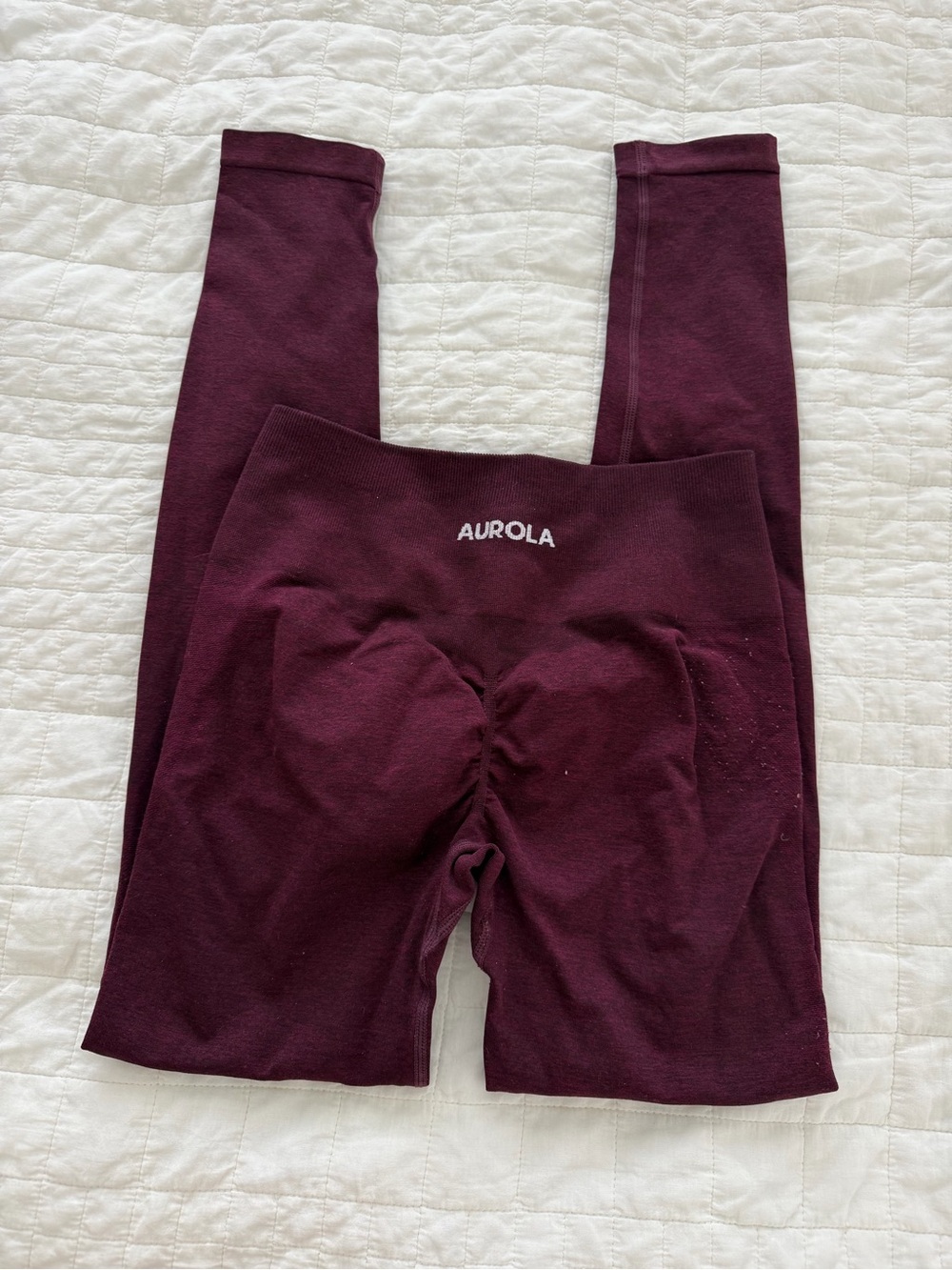 Aurola Burgundy Srunch Leggings (some pilling)